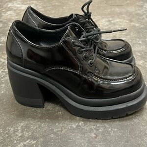 Madden Girl Black Chunky Heel Oxford Shoes